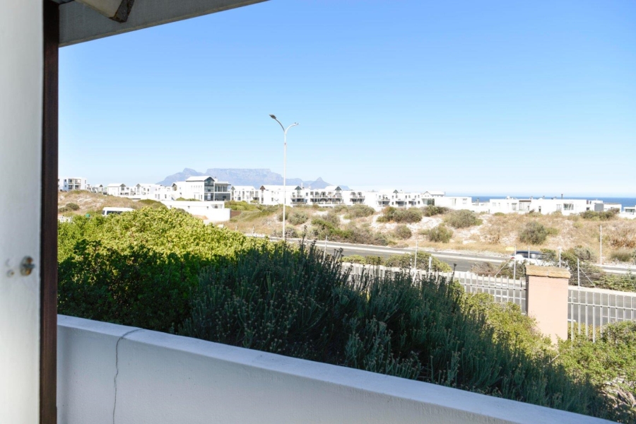 To Let 3 Bedroom Property for Rent in Big Bay Western Cape